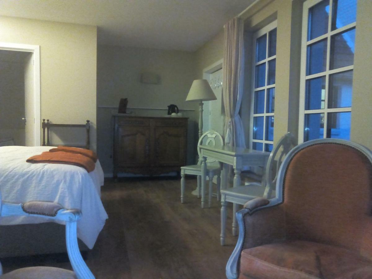 Bed And Breakfast Ros & Marc Wezembeek-Oppem Esterno foto
