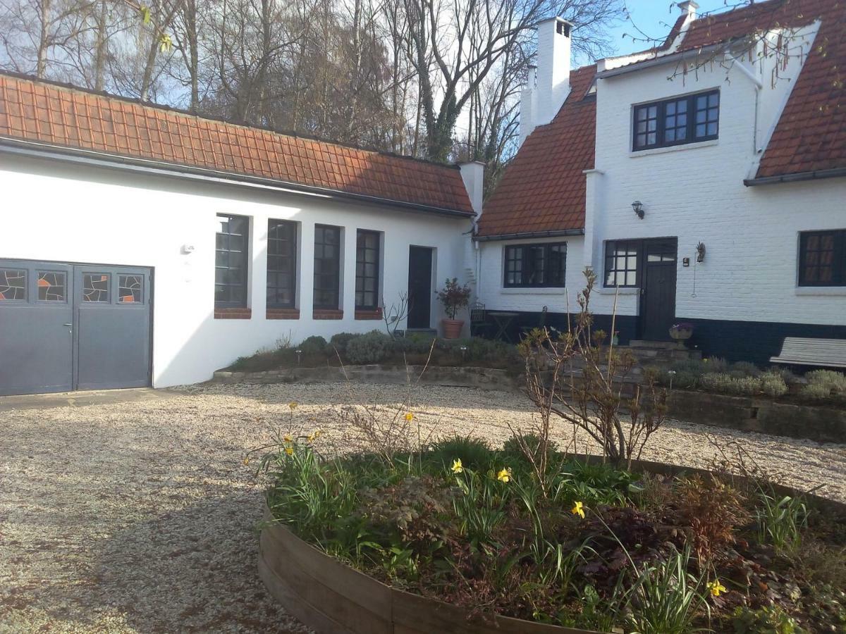 Bed And Breakfast Ros & Marc Wezembeek-Oppem Esterno foto